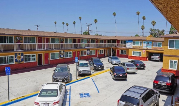 Sea Breeze Inn image 26